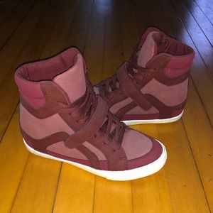 Sneaker heel ShoeDazzle